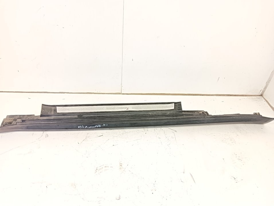 Faldón lateral Mini Clubman (R55)