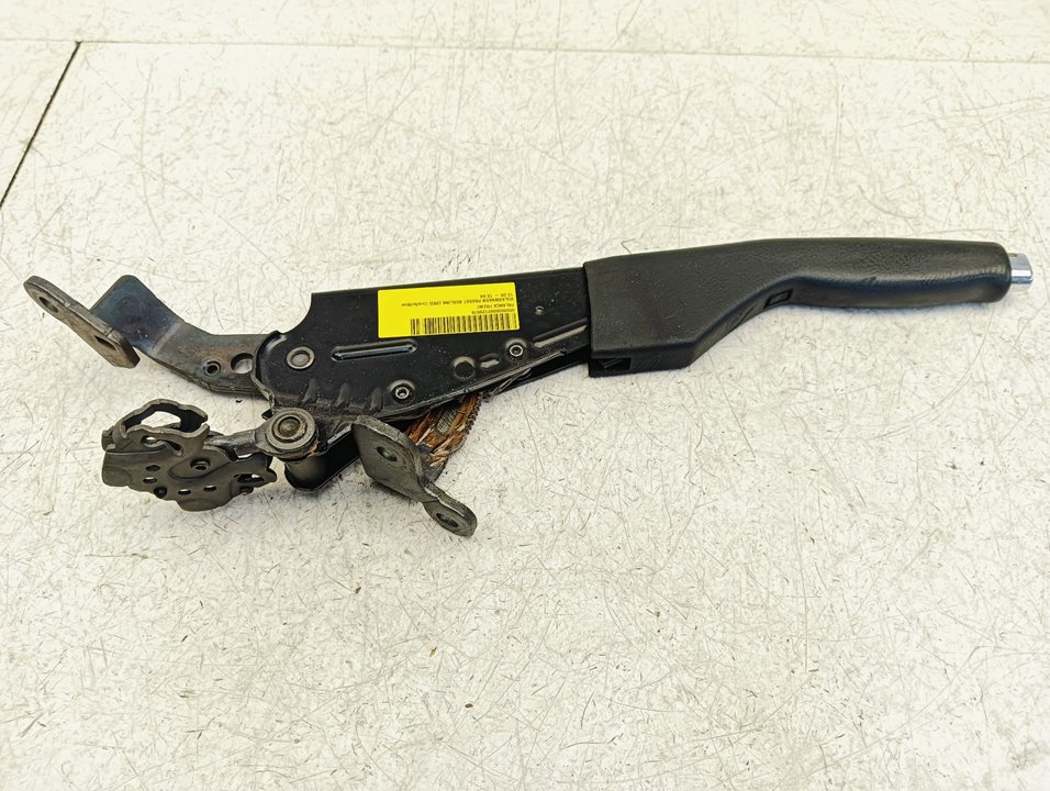 Palanca freno Volkswagen Passat (3B3)