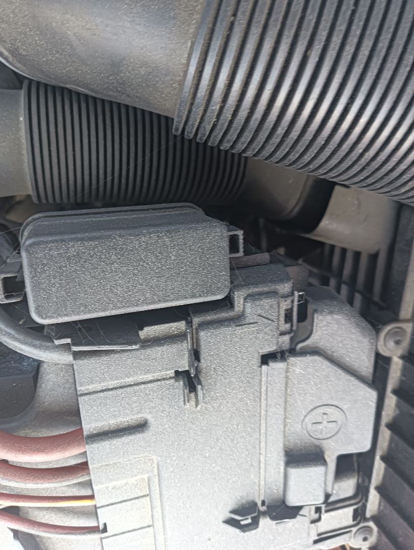 Caja relés / fusibles SEAT Ibiza (6J5)