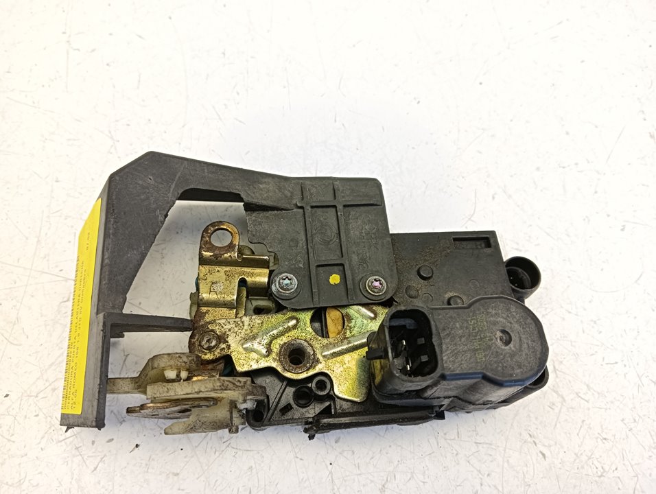 Cerradura puerta Alfa Romeo 156