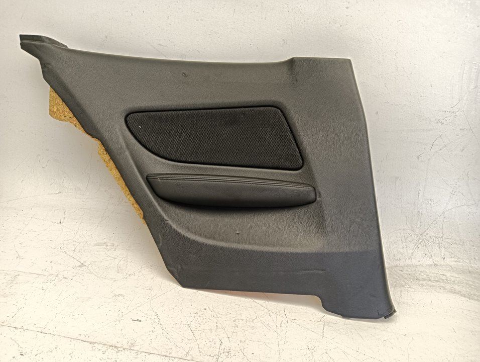 Guarnecido puerta BMW 1 (E82)