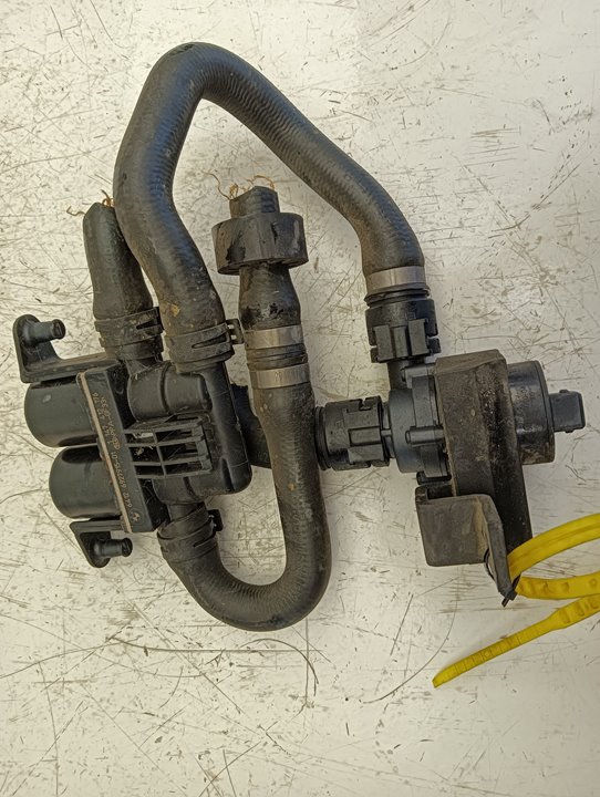 Bomba agua BMW 5 (E60)