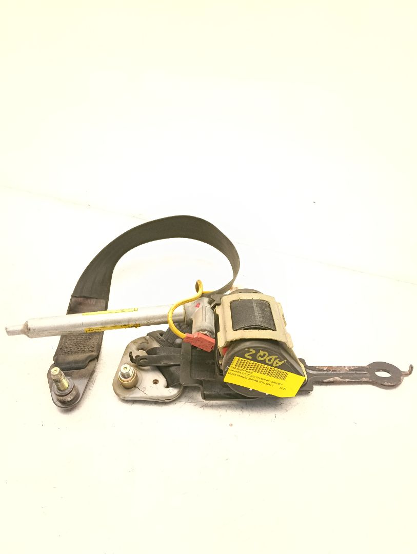 Cinturón seguridad Nissan Primera (P11)
