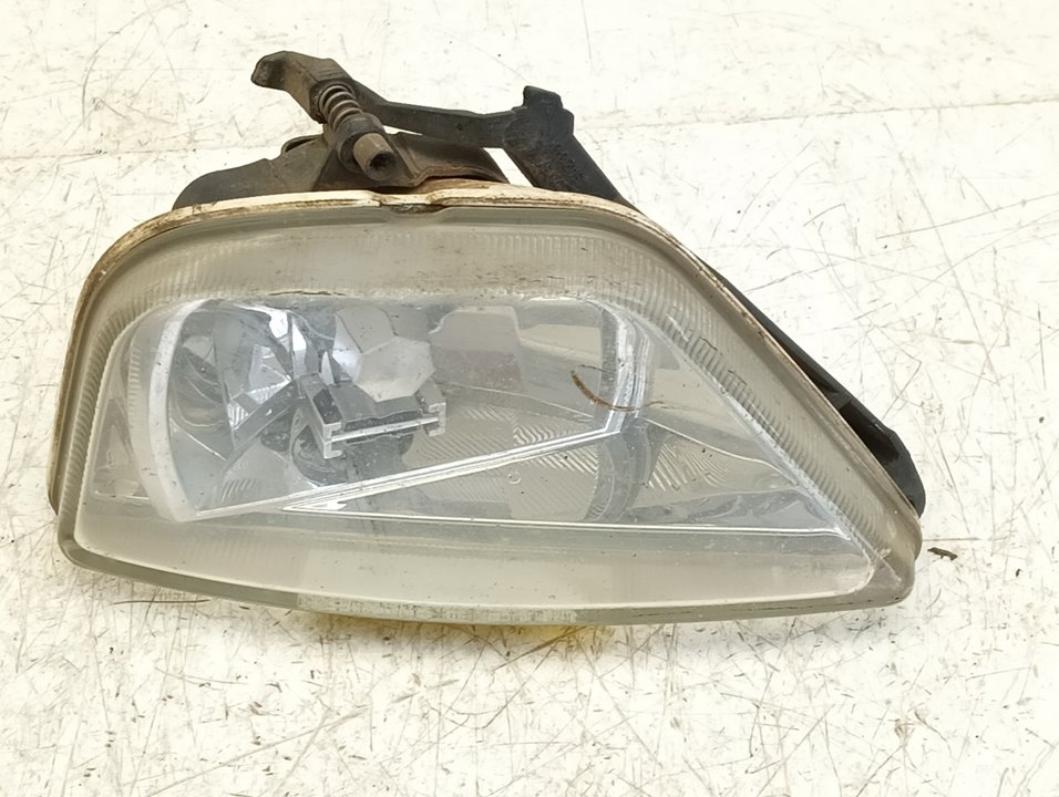 Faro antiniebla Ford Focus (CAK)