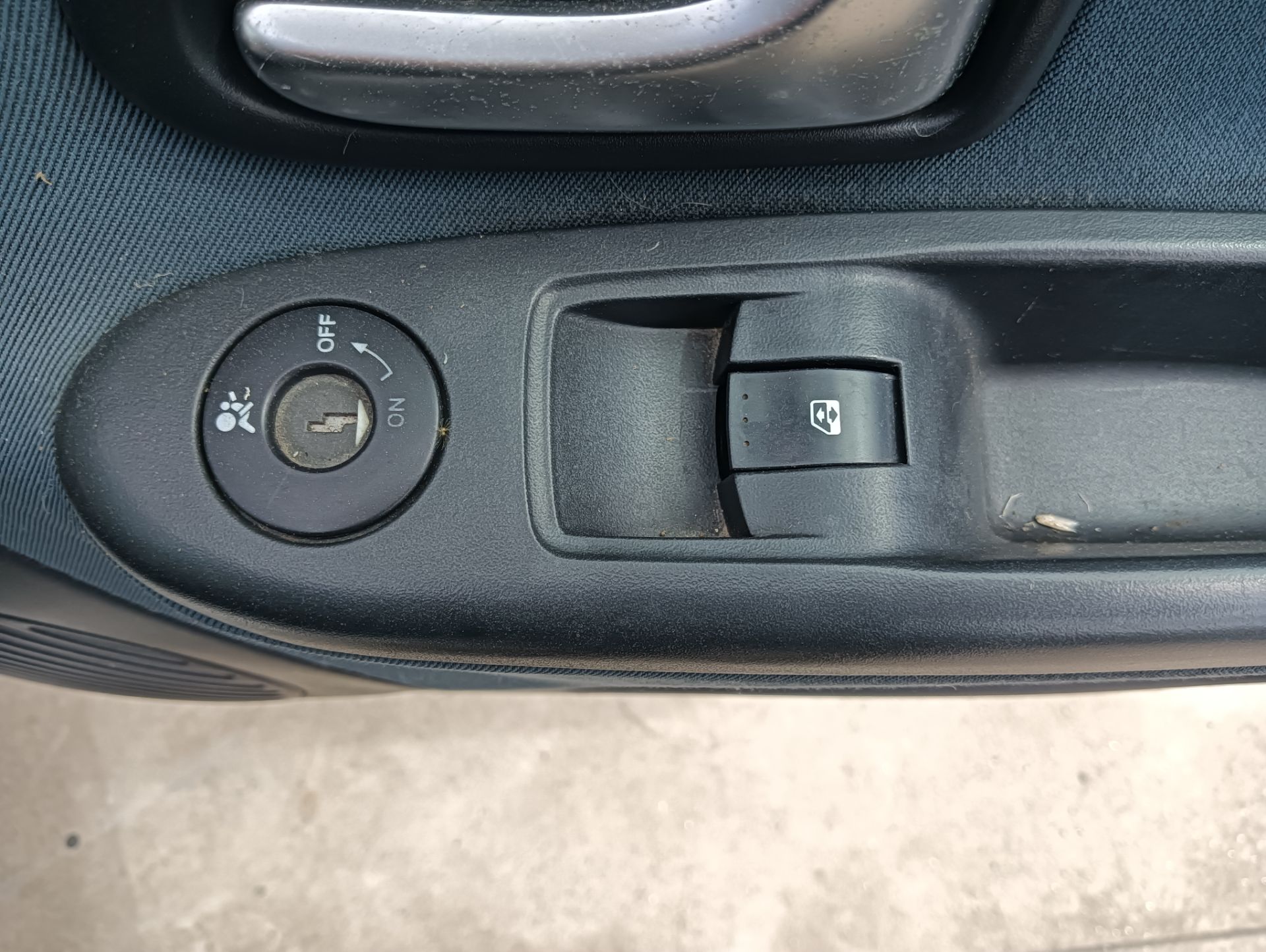 Elevalunas Renault Clio II (B/CB0)