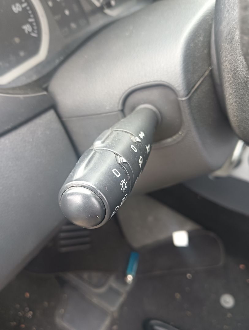 Mando multifuncion Dacia Logan 1