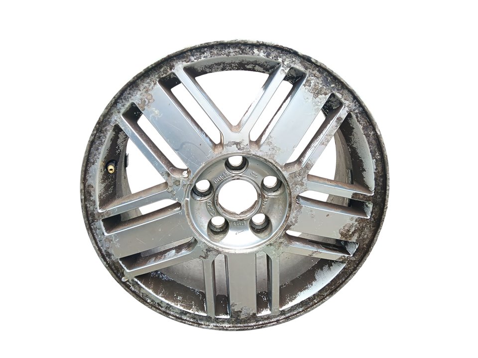 Llanta Ford Focus (CAP)