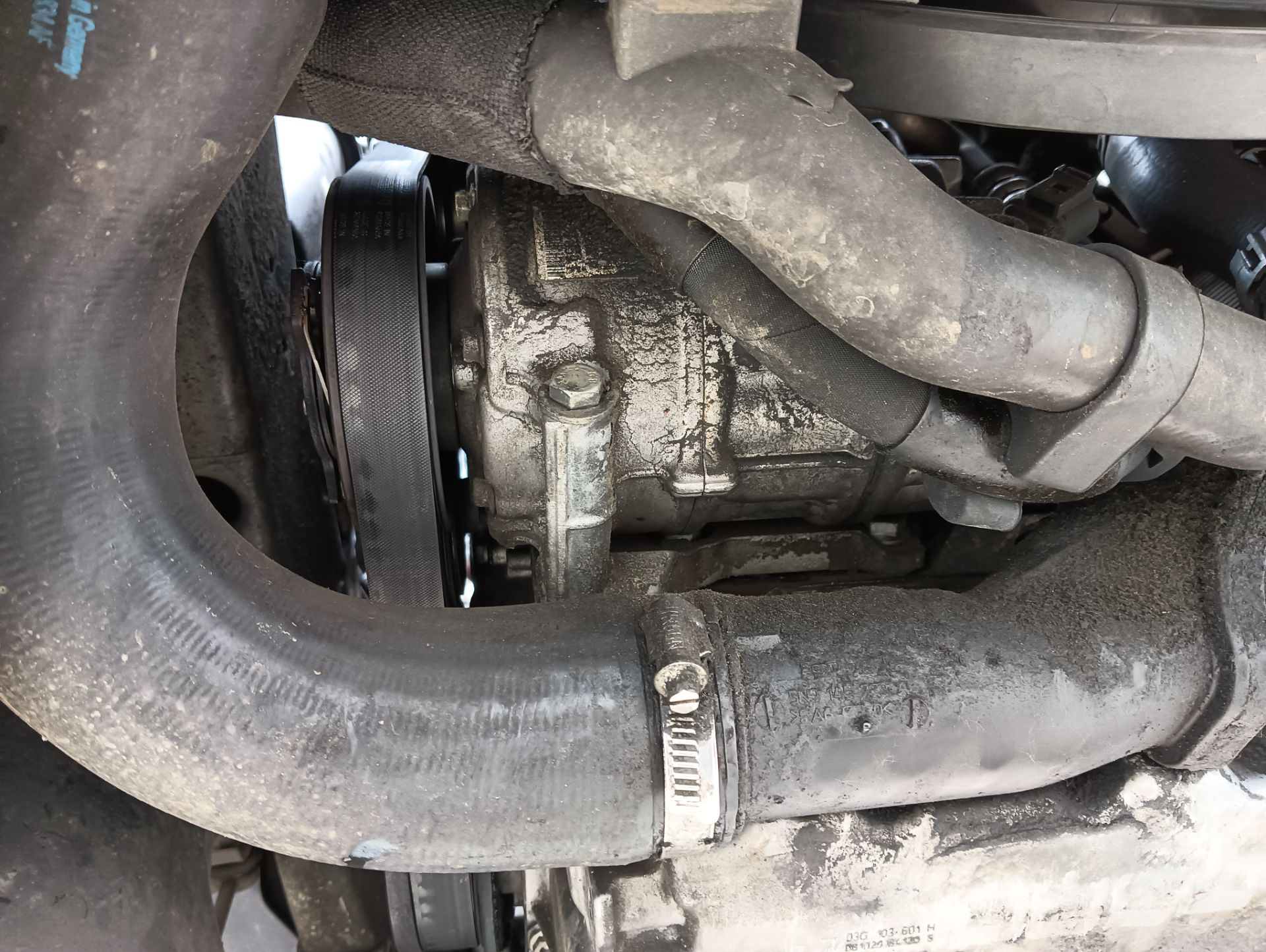 Compresor aire acondicionado Volkswagen Passat (3C2)