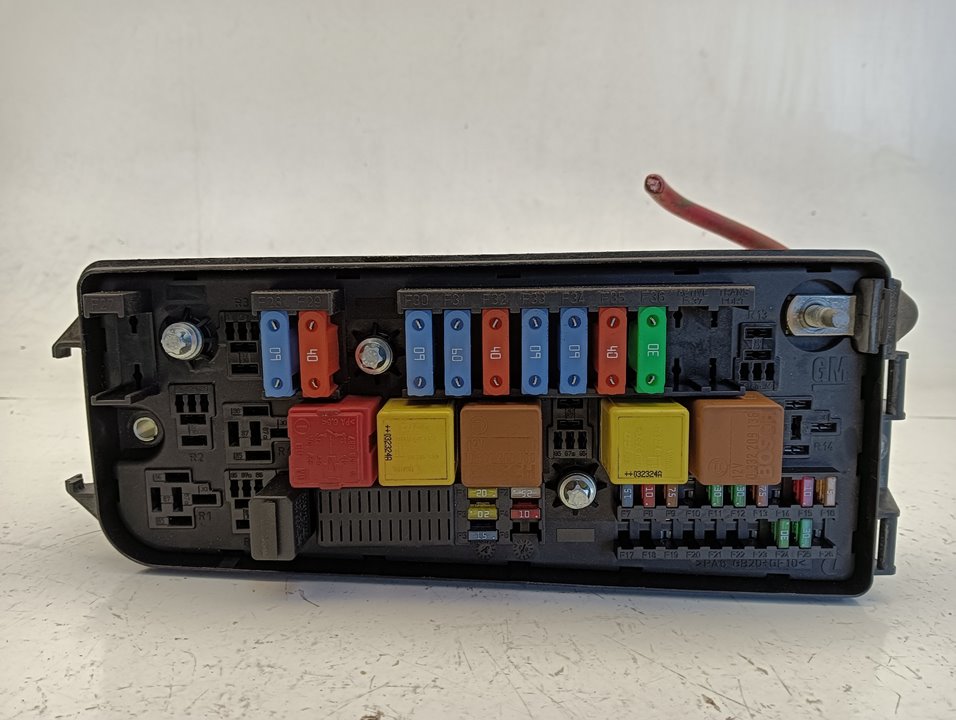 Caja relés / fusibles Opel Vectra C