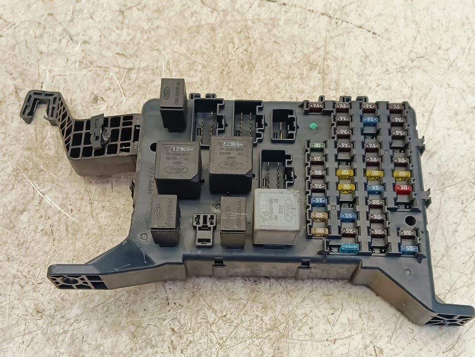 Caja relés / fusibles Ford Mondeo (GE)