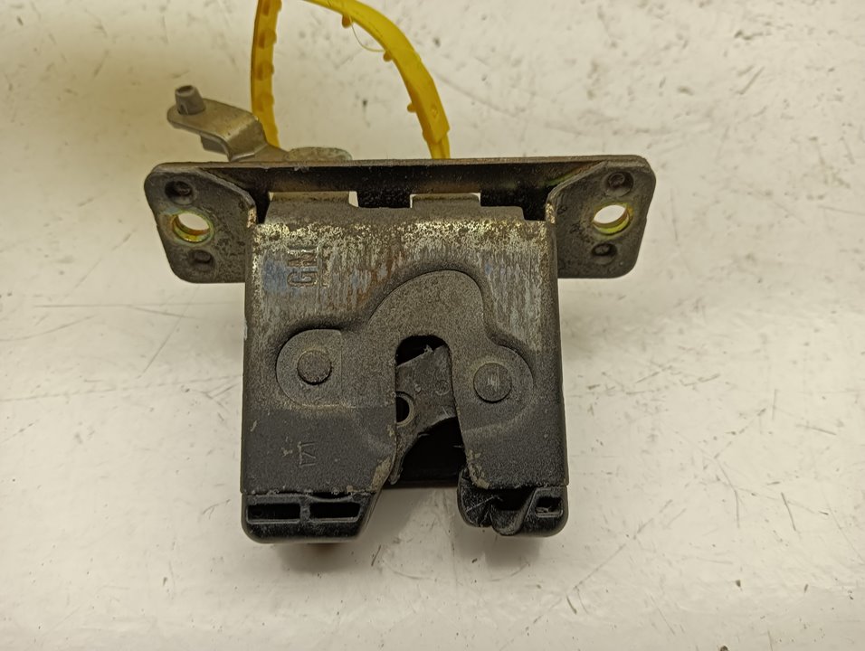 Cerradura maletero / portón Opel Astra G