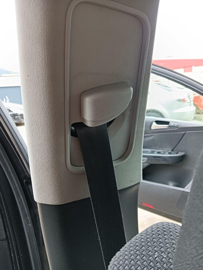 Cinturón seguridad Volkswagen Passat (3C2)