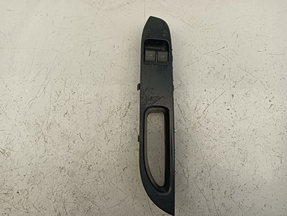 Mando elevalunas SEAT Ibiza (6L1)