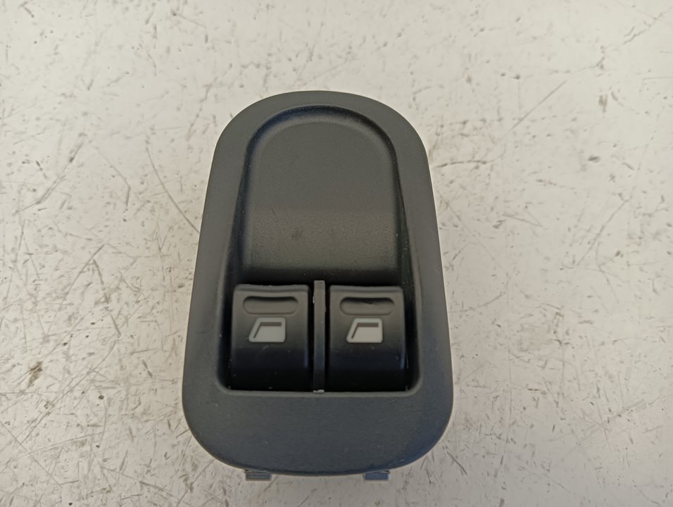 Mando elevalunas Peugeot 206