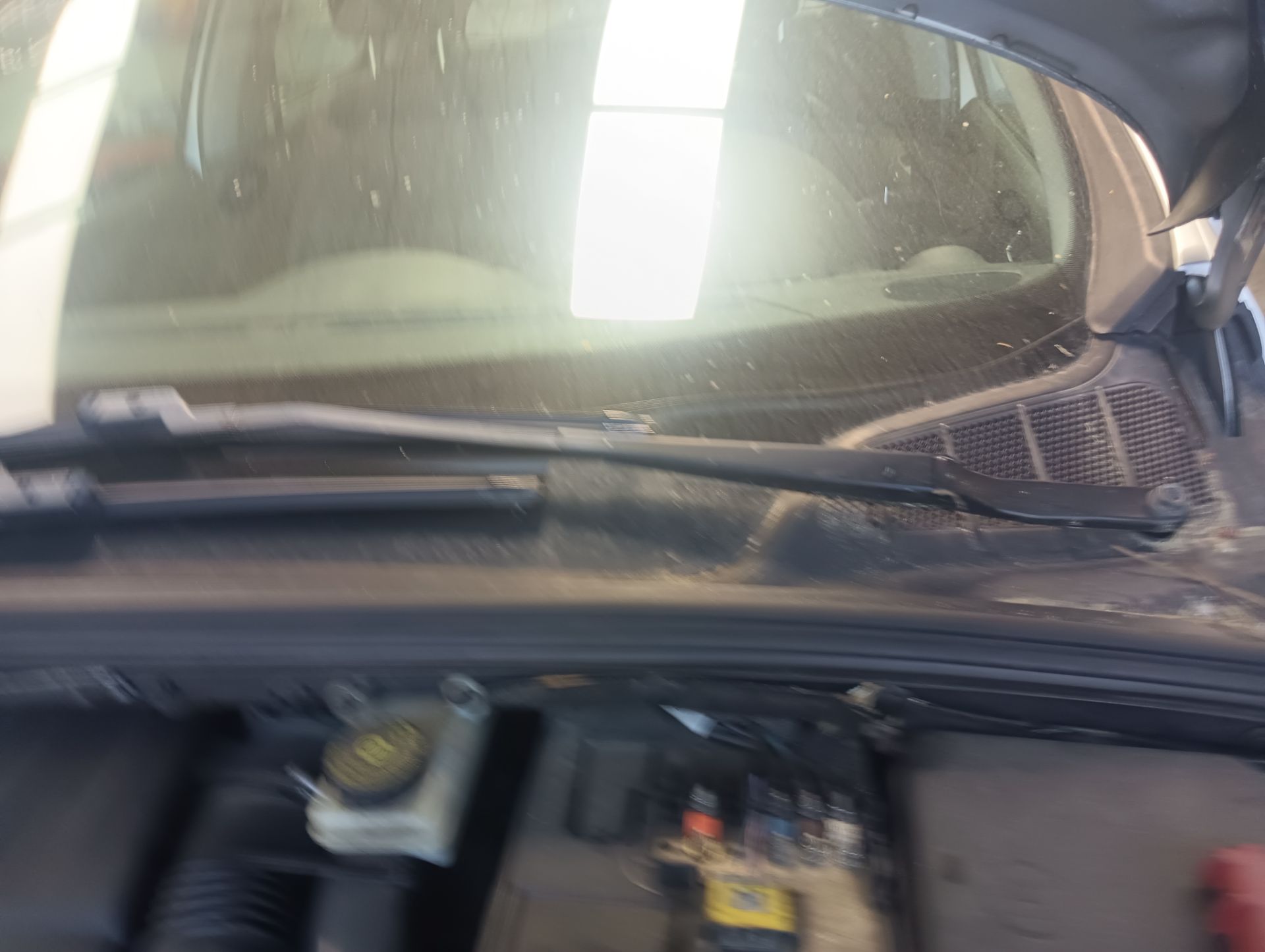 Brazo limpia Peugeot 308