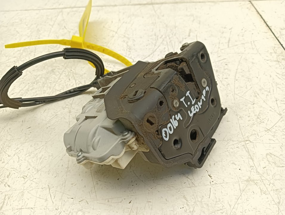 Cerradura puerta SEAT Leon (1P1)