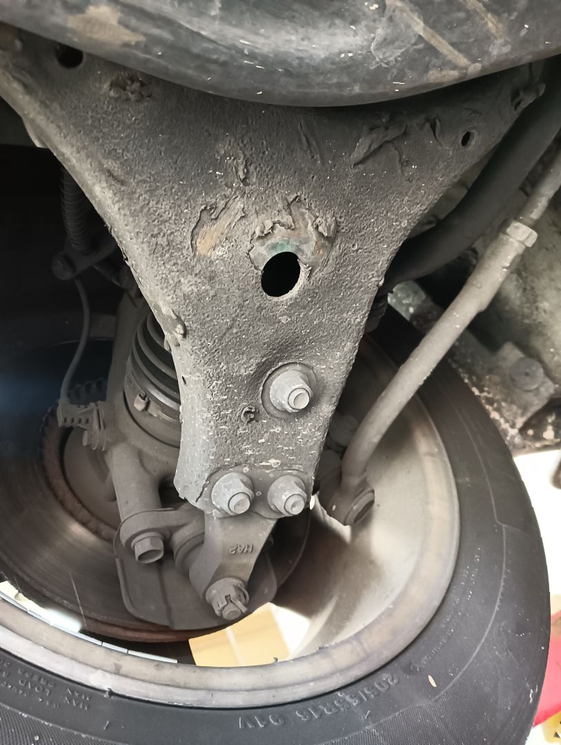 Brazo suspensión Kia Ceed (ED)