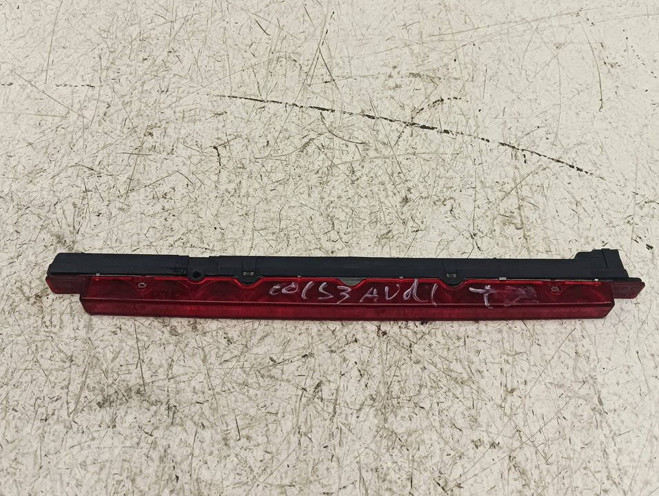 Luz de freno Audi A6 (4B5)