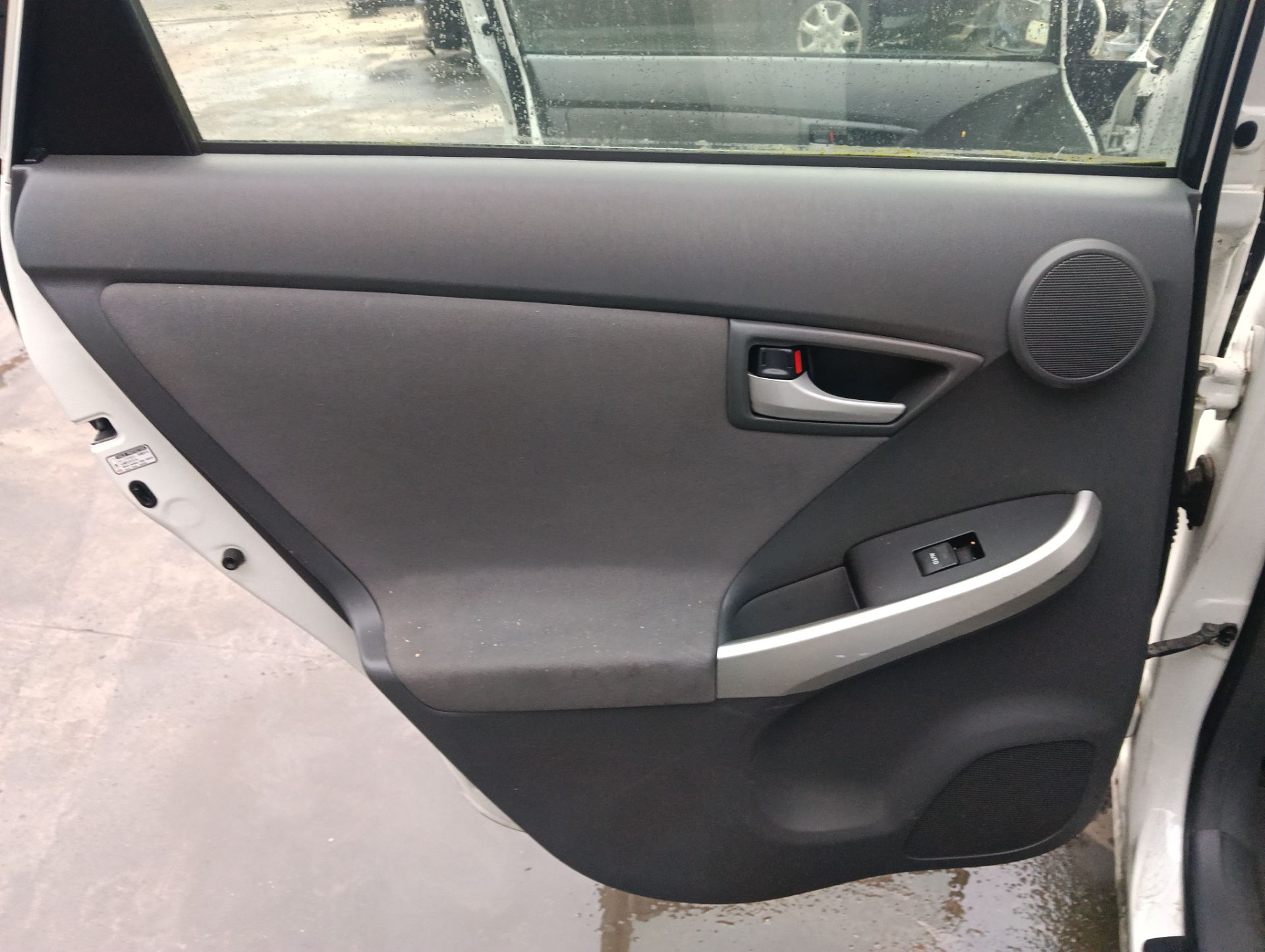 Guarnecido puerta Toyota Prius (ZVW30)