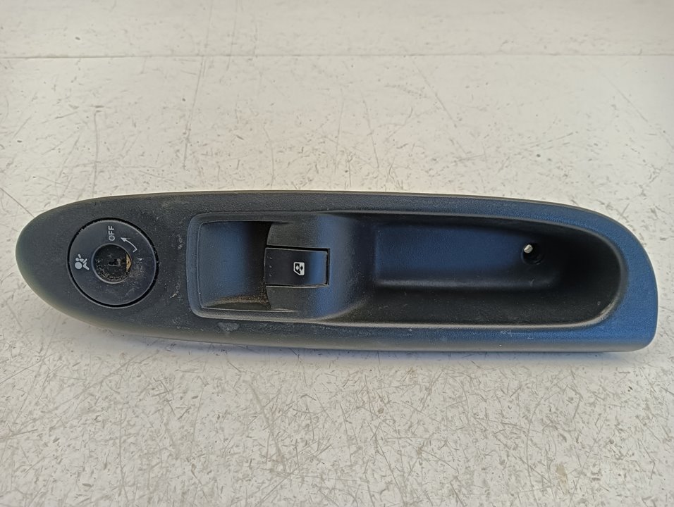 Mando elevalunas Renault Clio II (B/CB0)