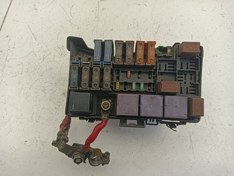 Caja relés / fusibles Renault Laguna II Grandtour (KG0)