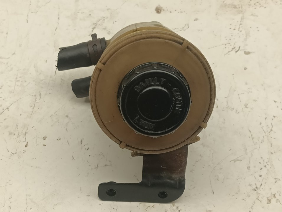 Depósito servo Dacia Logan 1, foto 1 de 4