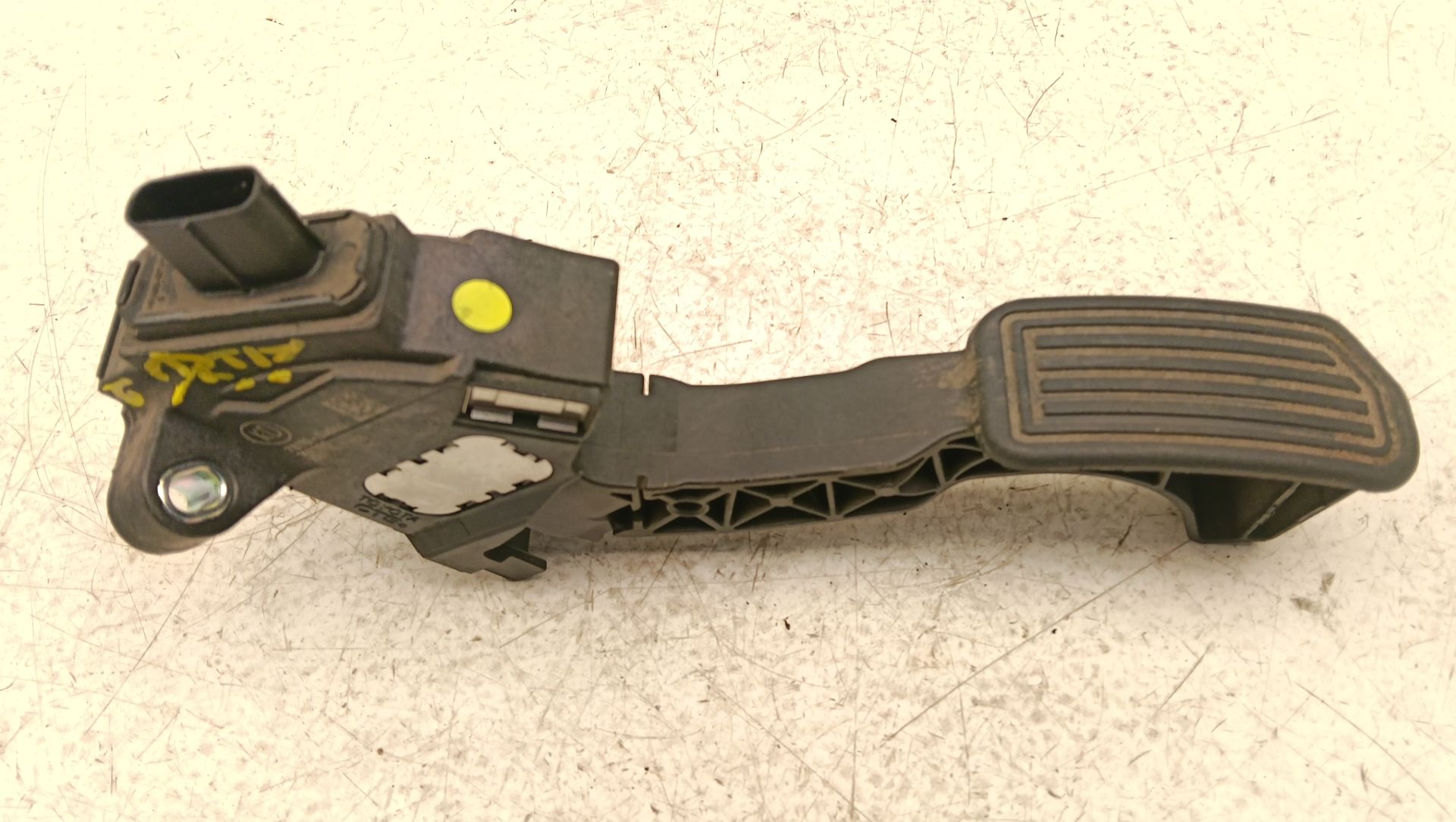 Pedal acelerador Toyota Auris (E18)