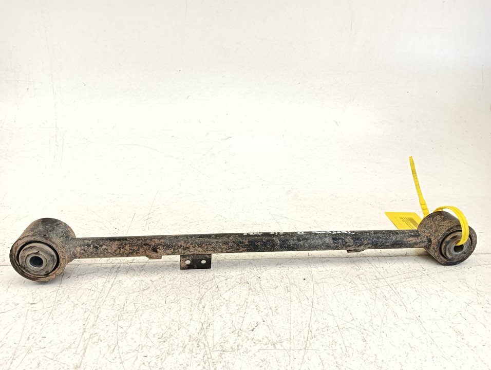 Brazo suspensión Nissan Terrano II (R20)