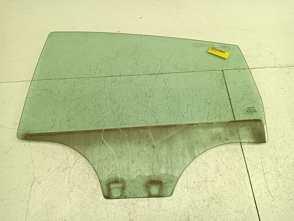 Luna SEAT Leon (1P1)