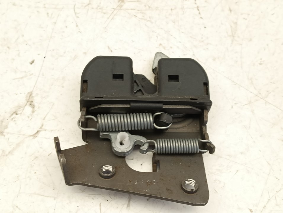 Cerradura maletero / portón BMW 1 (E82)