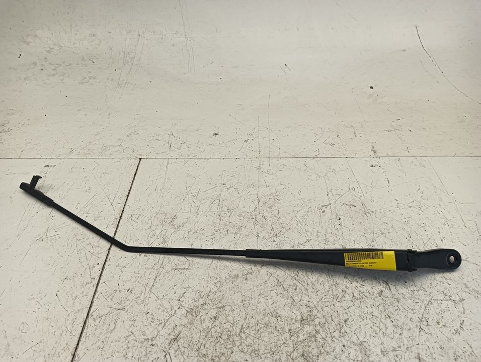 Brazo limpia Peugeot 207