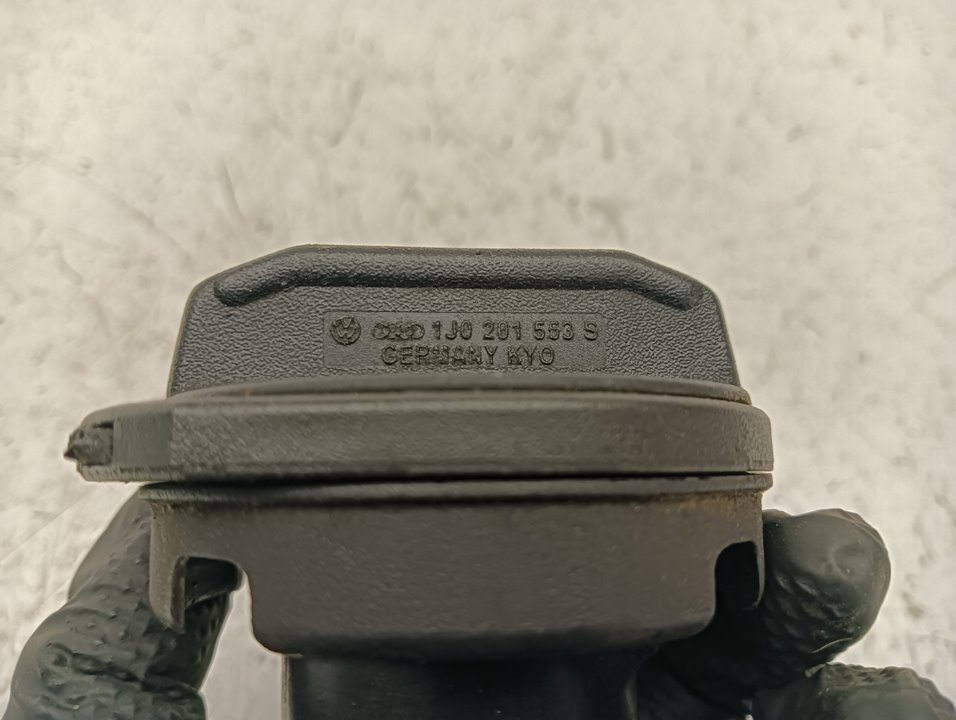 Tapón combustible Audi A6 (4B2)