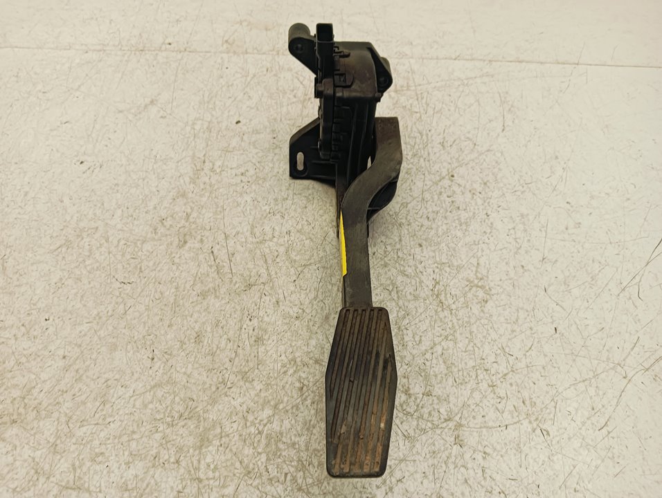 Pedal acelerador Opel Corsa C