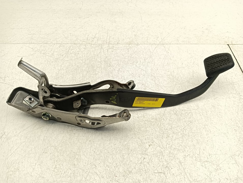 Pedal embrague Toyota Verso (AUR2/ZGR2)