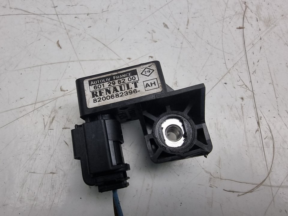 Sensor airbag Renault Scenic II (JM)