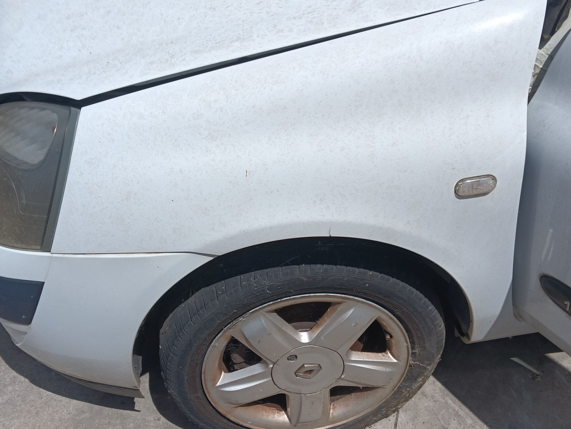 Aleta Renault Clio II (B/CB0)