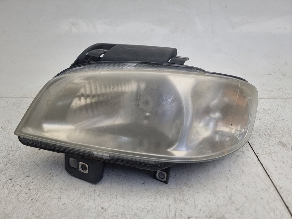 Faro SEAT Ibiza (6K1)