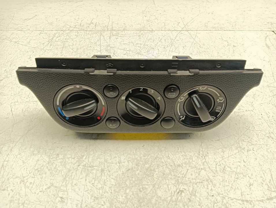 Mando calefacción / aire acondicionado Suzuki Swift (RS/MZ)