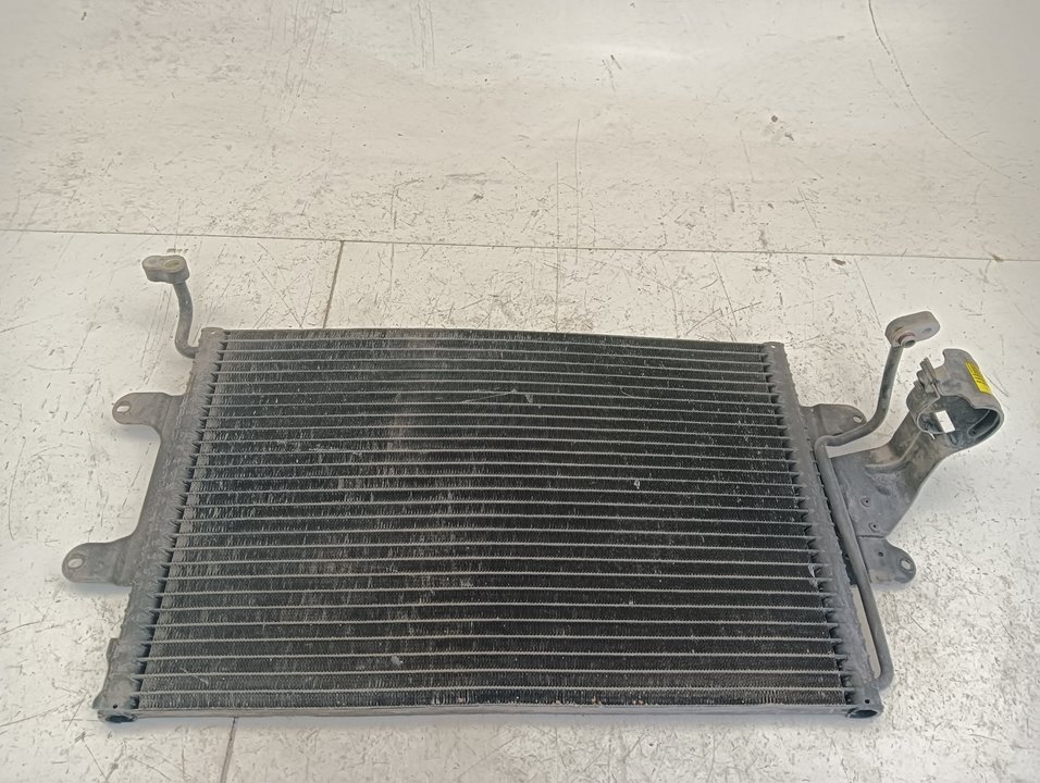 Condensador / radiador aire acondicionado SEAT Cordoba (6K2)