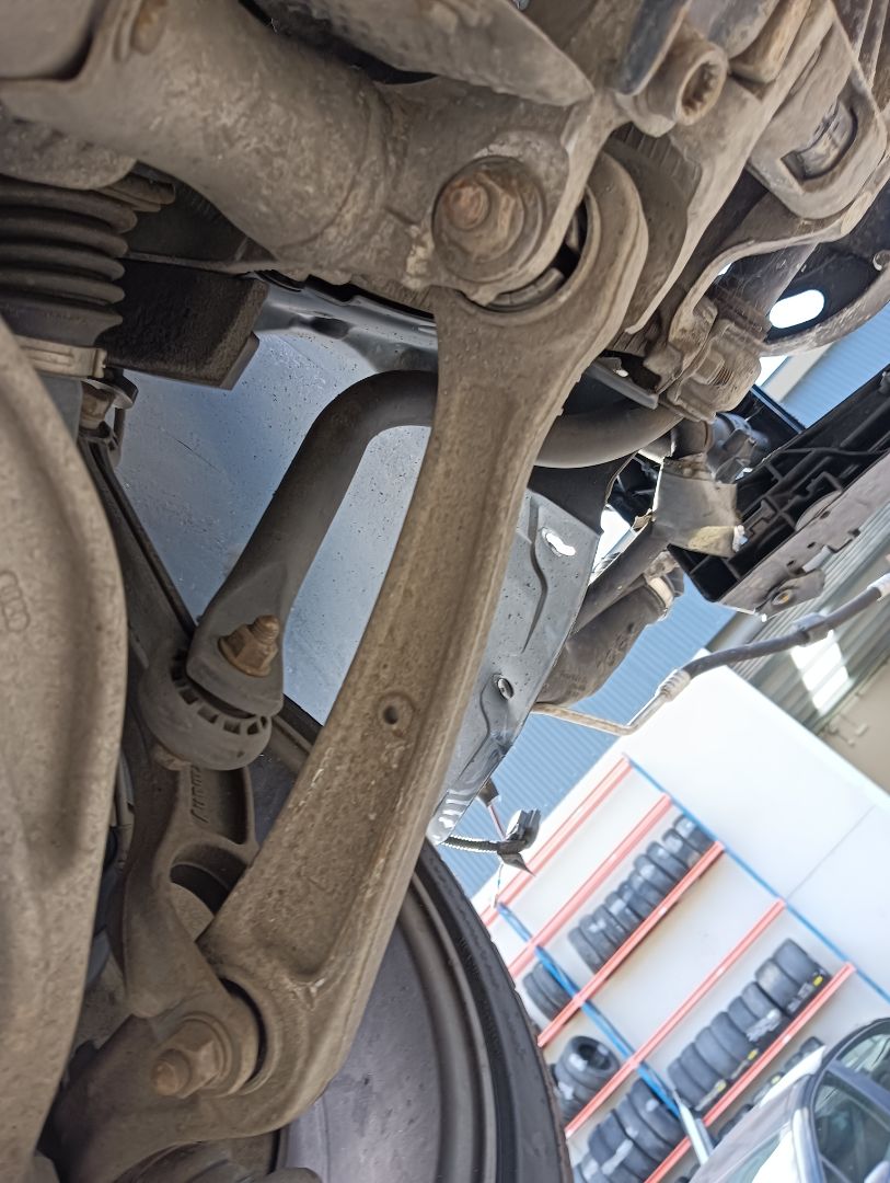 Brazo suspensión Audi A4 (8K5)