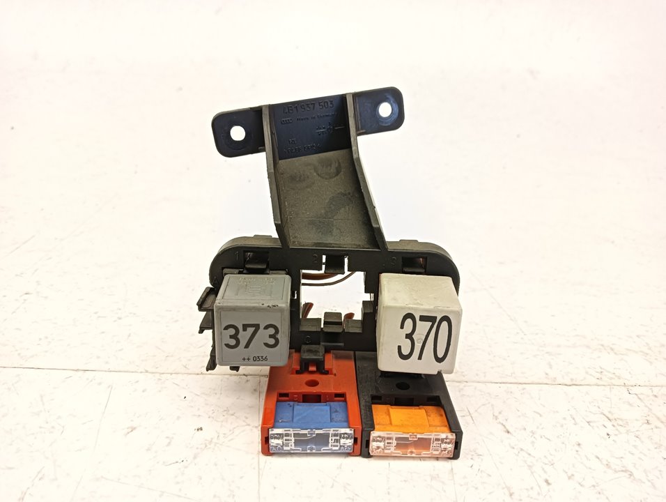 Caja relés / fusibles Audi A6 (4B2)
