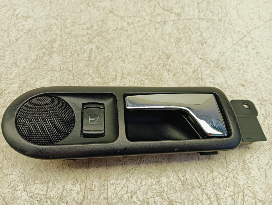Maneta Volkswagen Passat (3B3)
