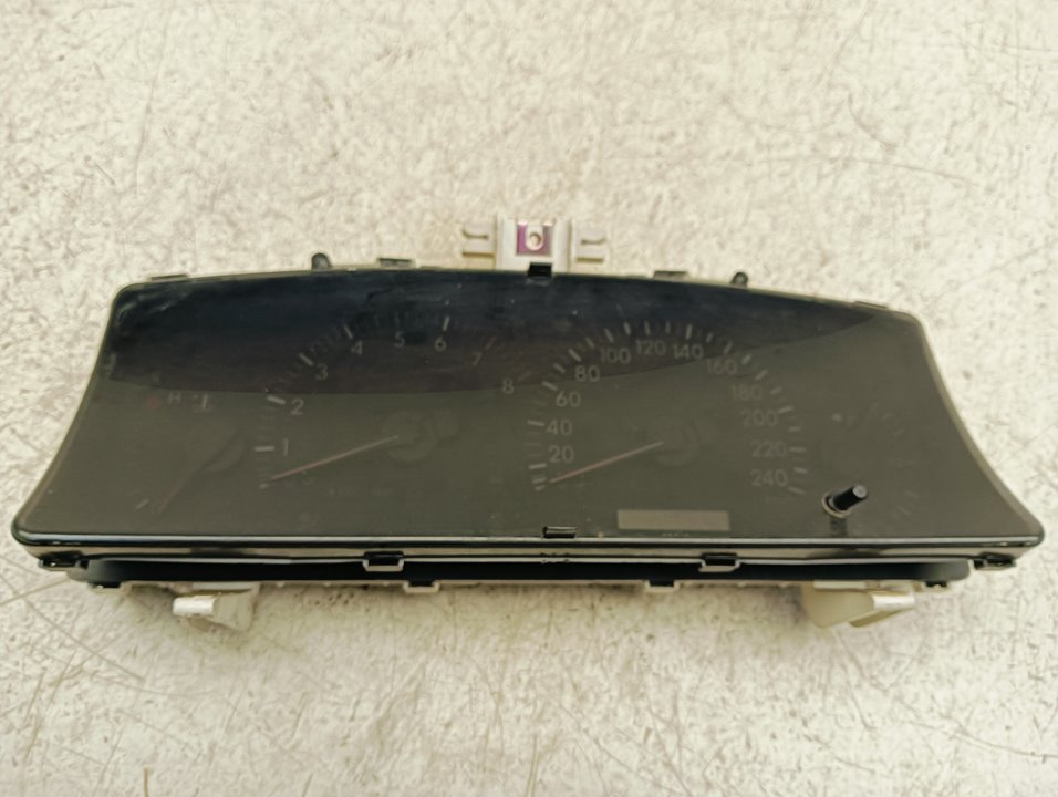 Cuadro instrumentos Toyota Corolla Verso (E12)
