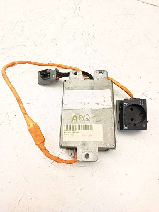 Inverter / converter Peugeot 3008, foto 1 de 5
