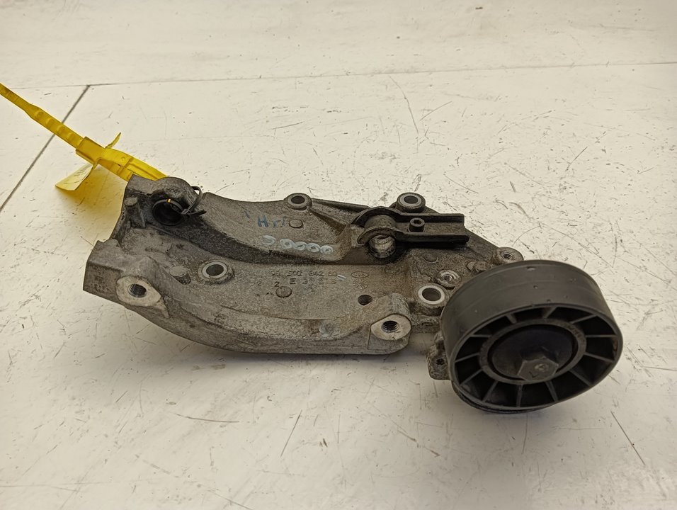 Soporte alternador Peugeot 407, foto 1 de 4